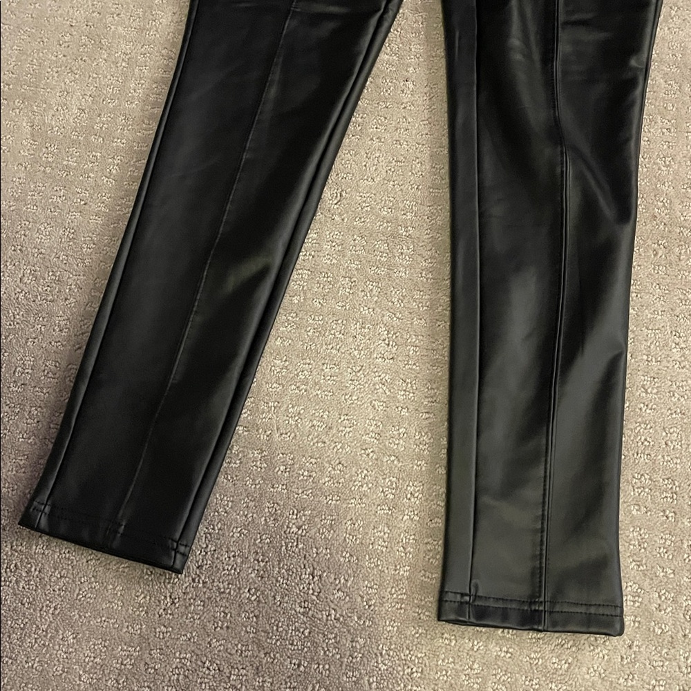 BBJ Los Angeles medium pleather pull on stretchy pants skinny black - Picture 2 of 6